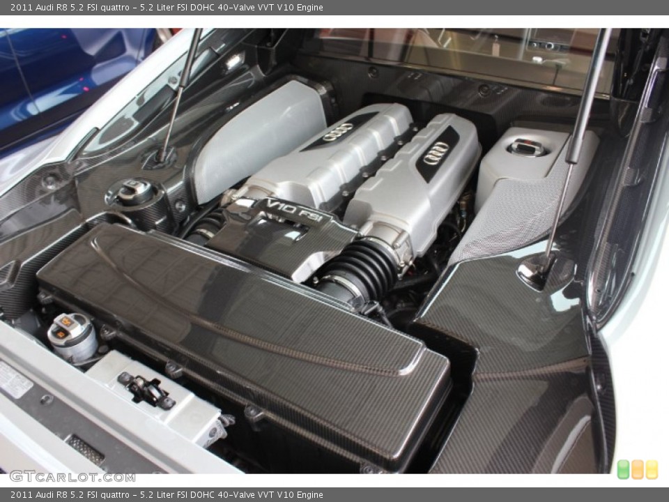 5.2 Liter FSI DOHC 40-Valve VVT V10 Engine for the 2011 Audi R8 #85934535