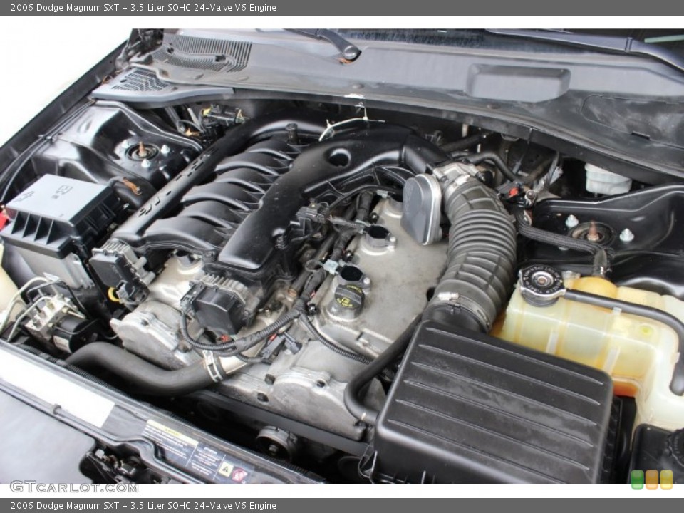 3.5 Liter SOHC 24-Valve V6 Engine for the 2006 Dodge Magnum #86054565