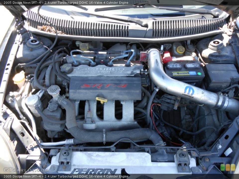 2.4 Liter Turbocharged DOHC 16-Valve 4 Cylinder 2005 Dodge Neon Engine