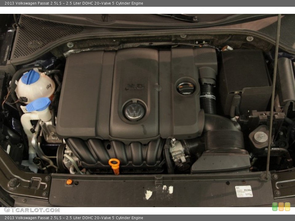 2.5 Liter DOHC 20-Valve 5 Cylinder 2013 Volkswagen Passat Engine
