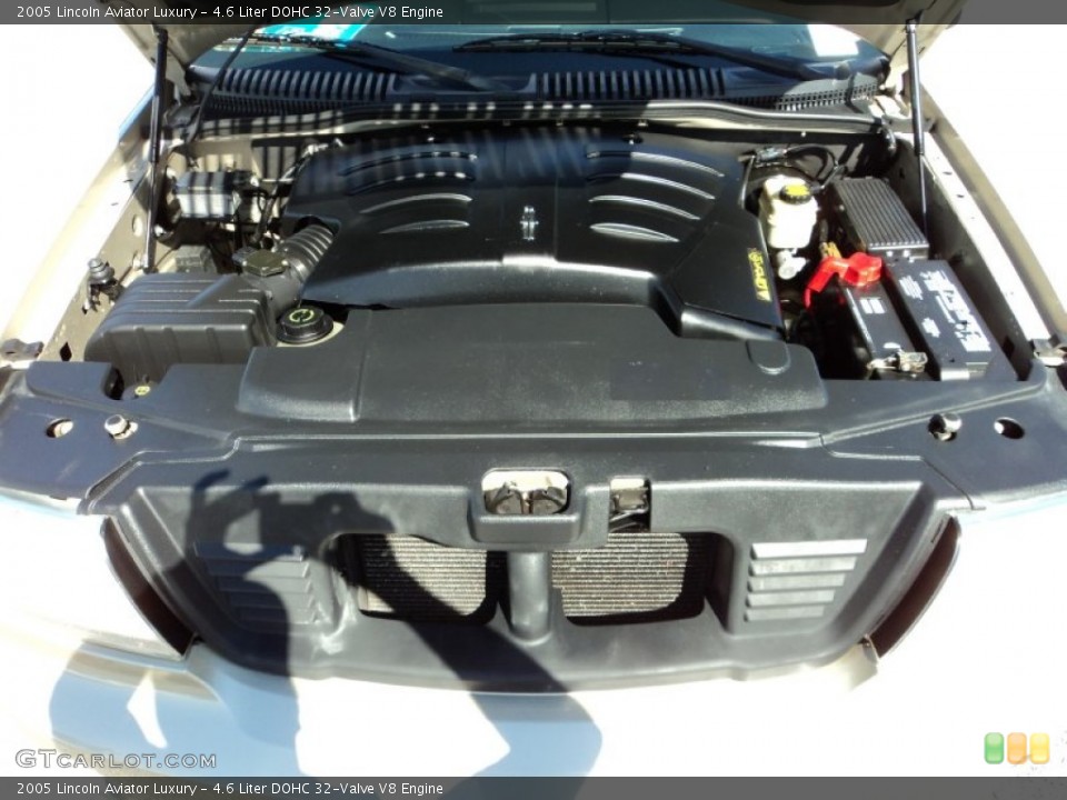 4.6 Liter DOHC 32-Valve V8 2005 Lincoln Aviator Engine