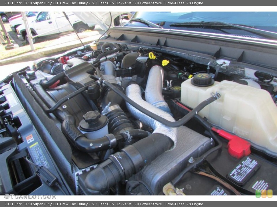 6.7 Liter OHV 32-Valve B20 Power Stroke Turbo-Diesel V8 Engine for the 2011 Ford F350 Super Duty #87488315