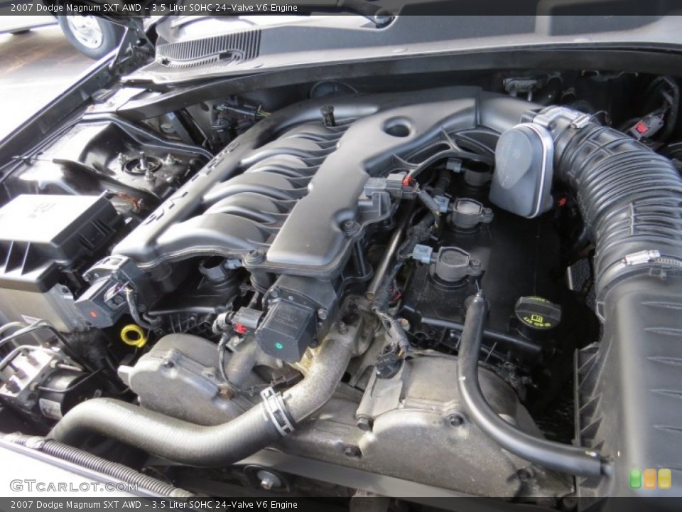 3.5 Liter SOHC 24-Valve V6 Engine for the 2007 Dodge Magnum #89857523