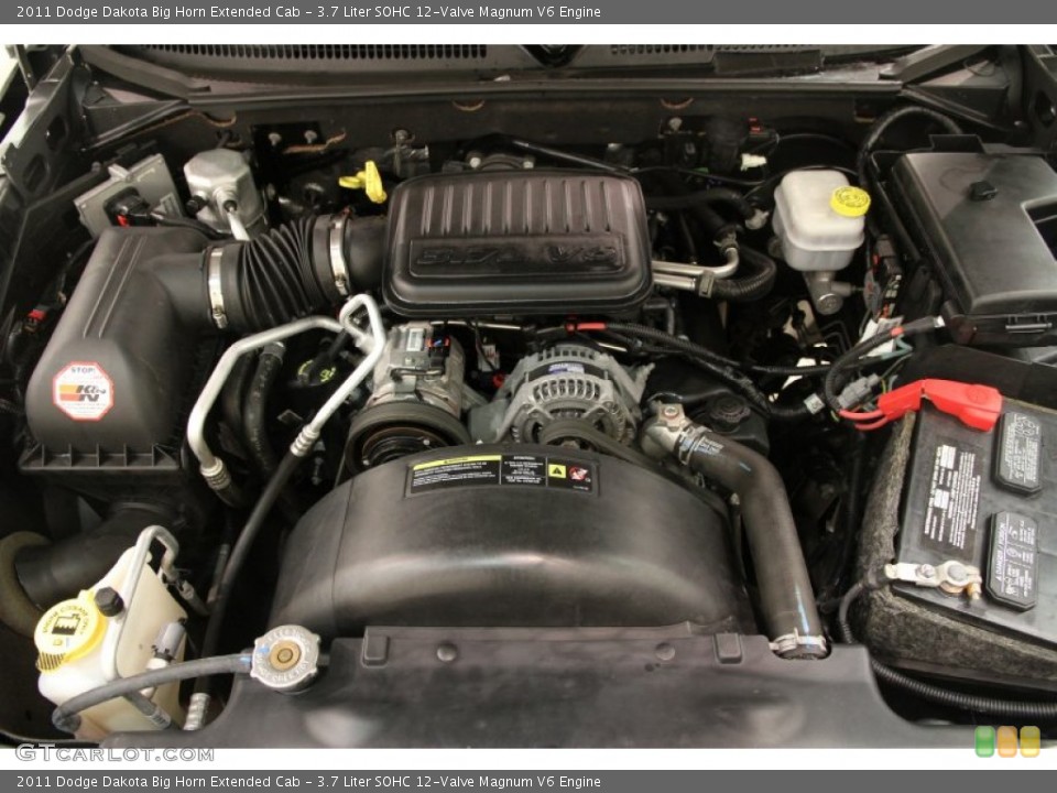 3.7 Liter SOHC 12-Valve Magnum V6 Engine for the 2011 Dodge Dakota #90344066