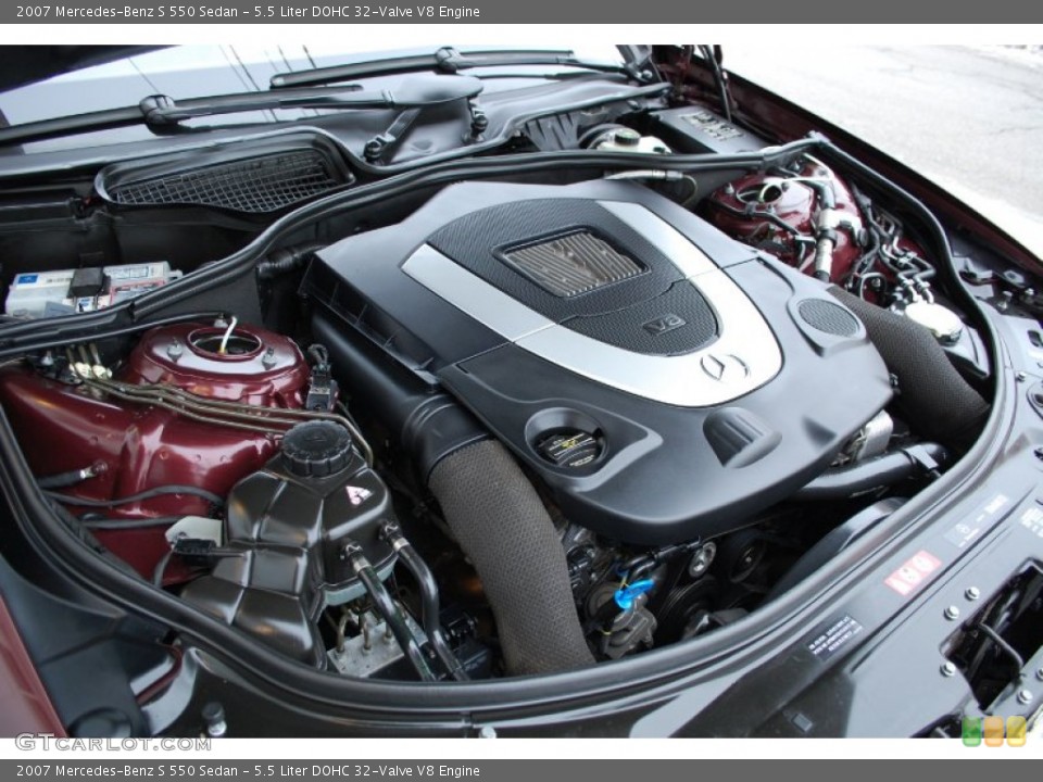 5.5 Liter DOHC 32-Valve V8 Engine for the 2007 Mercedes-Benz S #90694021