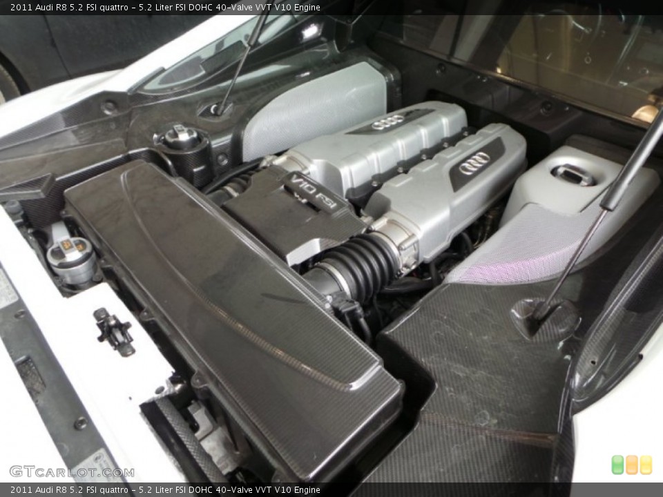 5.2 Liter FSI DOHC 40-Valve VVT V10 Engine for the 2011 Audi R8 #90759772
