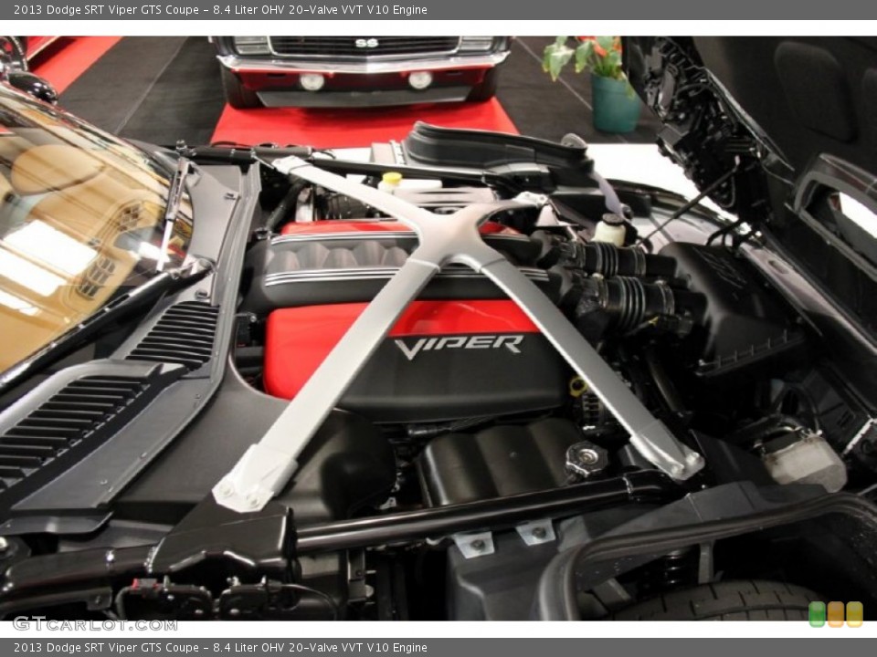 8.4 Liter OHV 20-Valve VVT V10 Engine for the 2013 Dodge SRT Viper #91282978