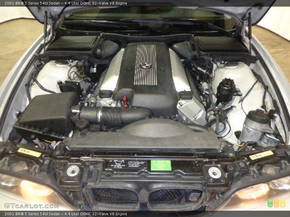 4.4 Liter DOHC 32-Valve V8 Engine for the 2001 BMW 5 Series #91594517