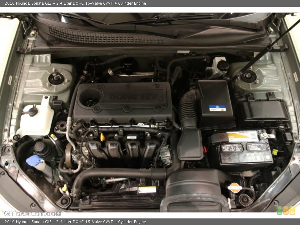 2.4 Liter DOHC 16-Valve CVVT 4 Cylinder 2010 Hyundai Sonata Engine