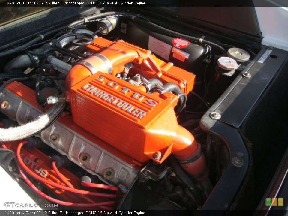 2.2 liter Turbocharged DOHC 16-Valve 4 Cylinder 1990 Lotus Esprit Engine
