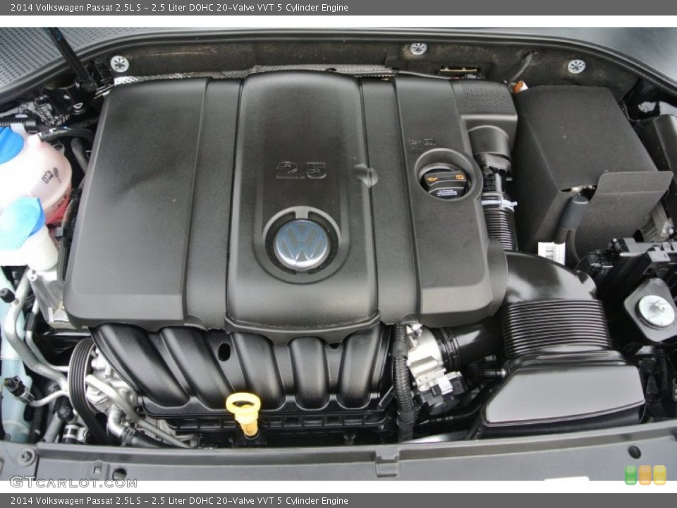 2.5 Liter DOHC 20-Valve VVT 5 Cylinder Engine for the 2014 Volkswagen Passat #91974224