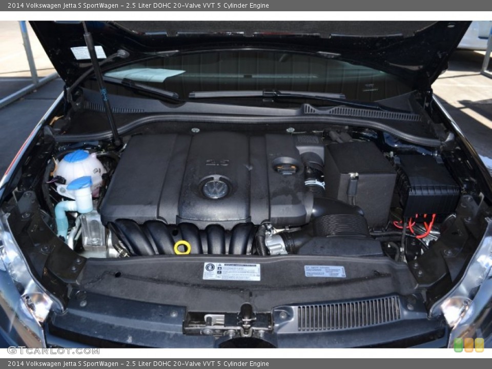 2.5 Liter DOHC 20-Valve VVT 5 Cylinder 2014 Volkswagen Jetta Engine