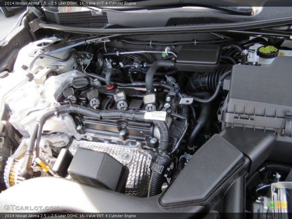 2.5 Liter DOHC 16-Valve VVT 4 Cylinder 2014 Nissan Altima Engine