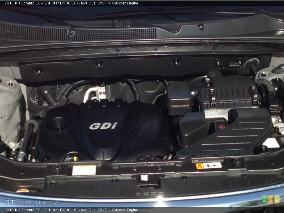 2.4 Liter DOHC 16-Valve Dual CVVT 4 Cylinder 2013 Kia Sorento Engine
