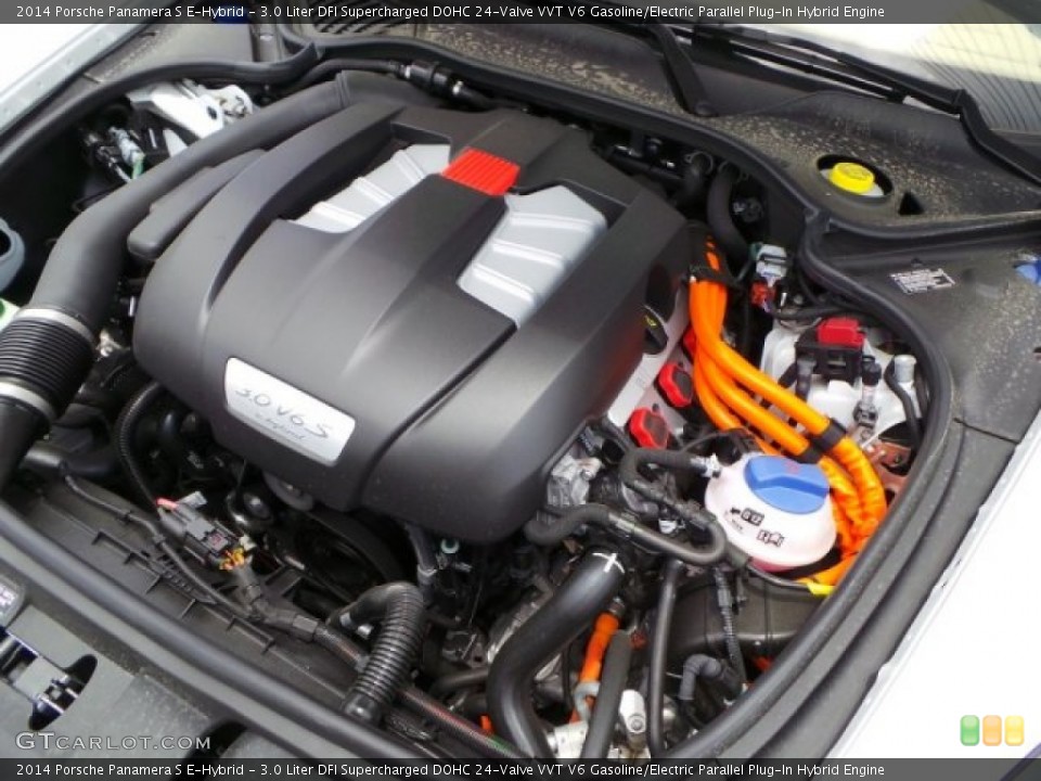 3.0 Liter DFI Supercharged DOHC 24-Valve VVT V6 Gasoline/Electric Parallel Plug-In Hybrid Engine for the 2014 Porsche Panamera #94431130