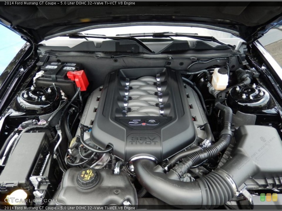 5.0 Liter DOHC 32-Valve Ti-VCT V8 Engine for the 2014 Ford Mustang #95086179
