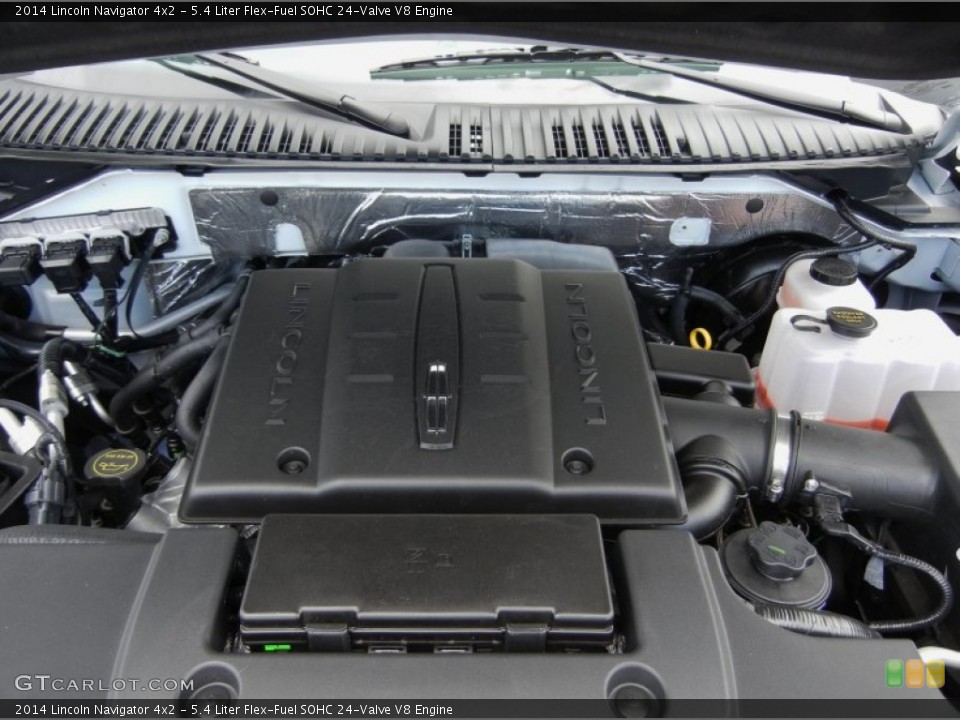 5.4 Liter Flex-Fuel SOHC 24-Valve V8 2014 Lincoln Navigator Engine