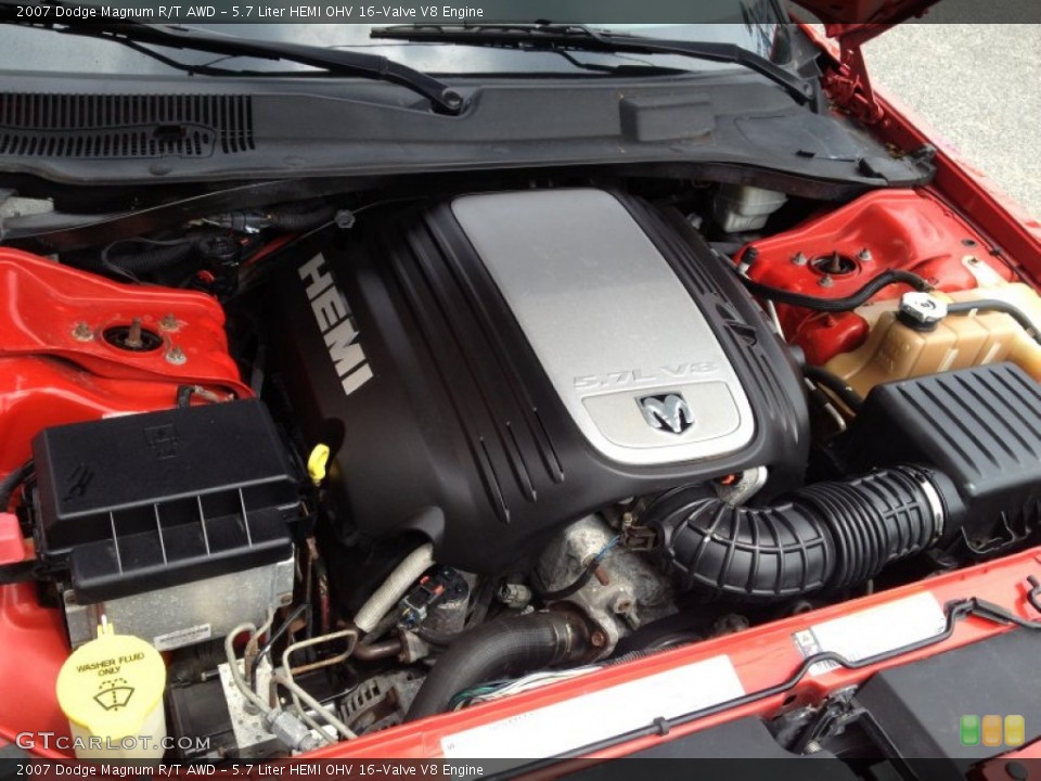 5.7 Liter HEMI OHV 16-Valve V8 Engine for the 2007 Dodge Magnum #95373041