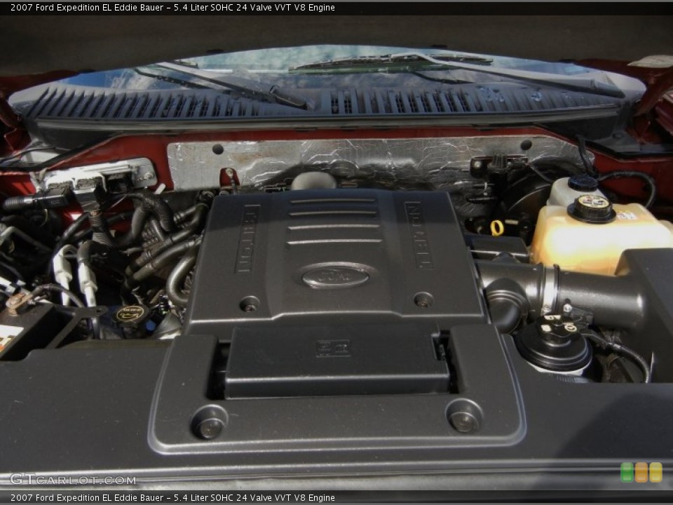 5.4 Liter SOHC 24 Valve VVT V8 2007 Ford Expedition Engine