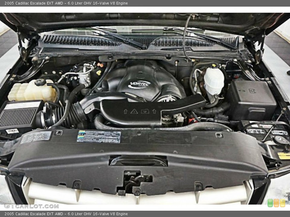 6.0 Liter OHV 16-Valve V8 Engine for the 2005 Cadillac Escalade #95486368