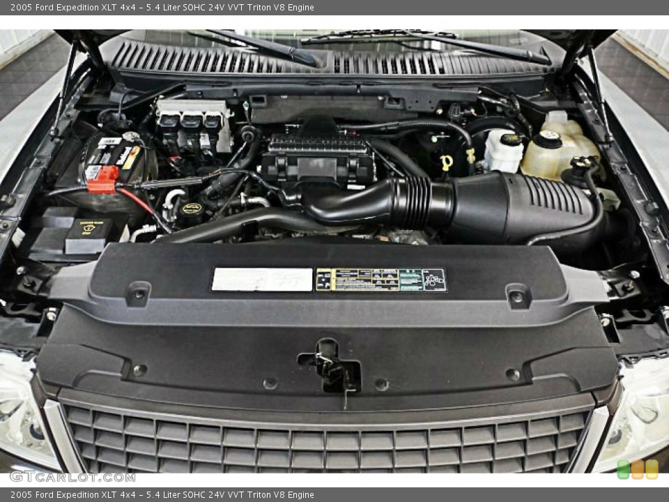5.4 Liter SOHC 24V VVT Triton V8 Engine for the 2005 Ford Expedition #96582230