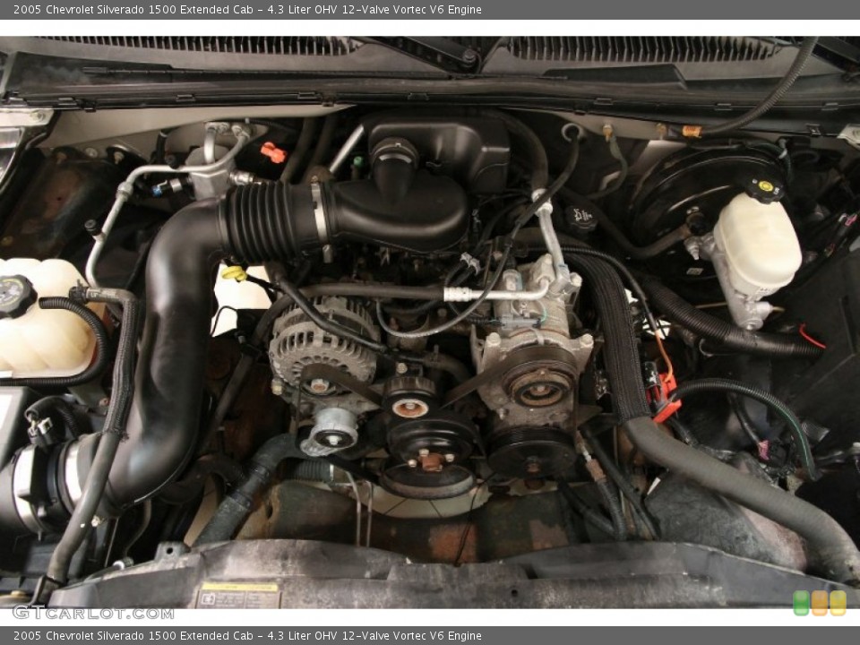 4.3 Liter OHV 12-Valve Vortec V6 2005 Chevrolet Silverado 1500 Engine