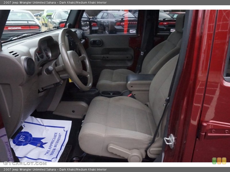 Dark Khaki/Medium Khaki Interior Photo for the 2007 Jeep Wrangler Unlimited Sahara #100036790