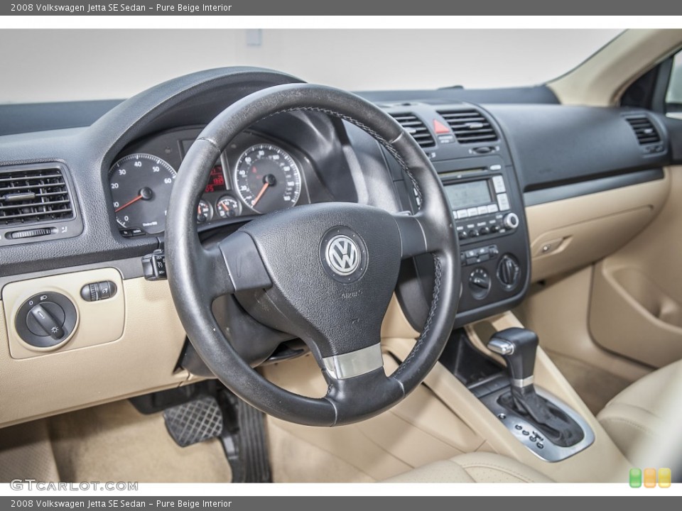 Pure Beige Interior Photo for the 2008 Volkswagen Jetta SE Sedan #100048358