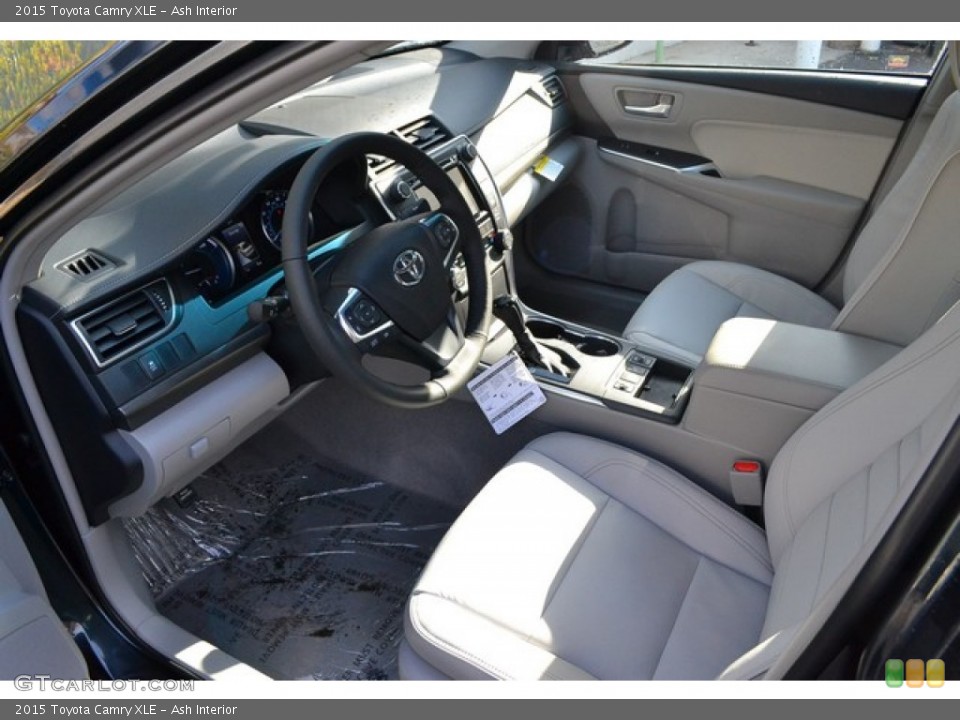 Ash Interior Photo for the 2015 Toyota Camry XLE #100085446