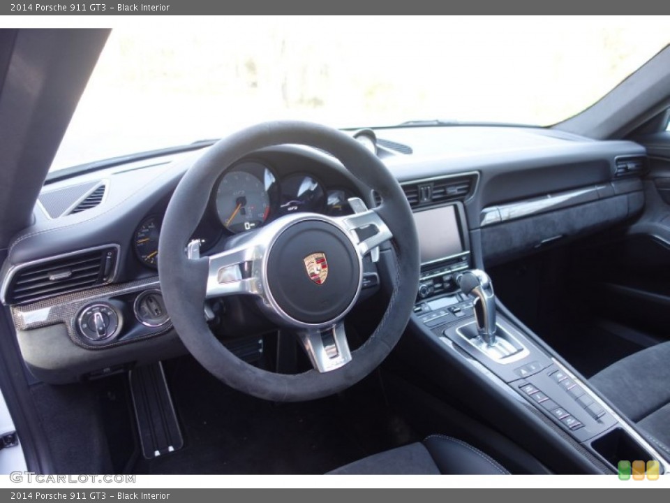 Black Interior Dashboard for the 2014 Porsche 911 GT3 #100108016