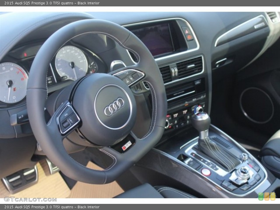Black Interior Dashboard for the 2015 Audi SQ5 Prestige 3.0 TFSI quattro #100170579