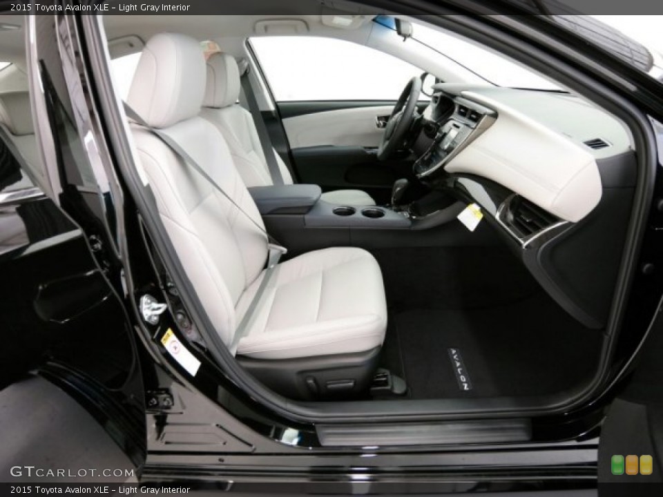 Light Gray Interior Front Seat for the 2015 Toyota Avalon XLE #100175142