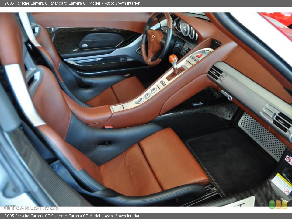 Ascot Brown Interior Photo for the 2005 Porsche Carrera GT  #10017822