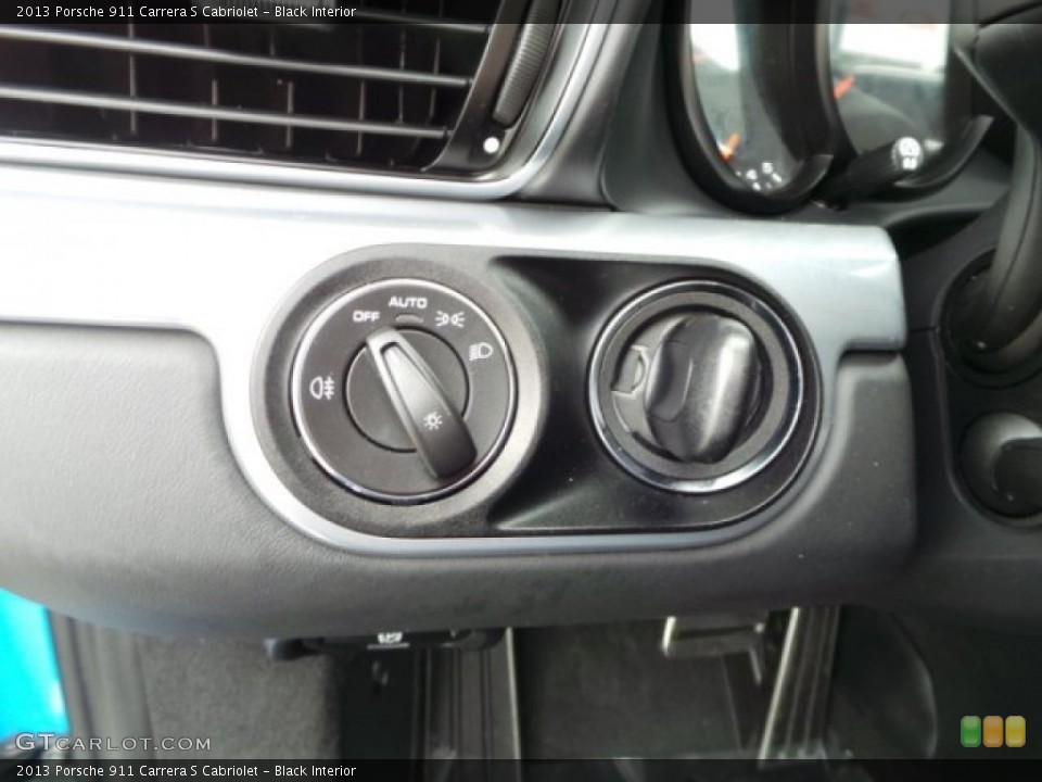Black Interior Controls for the 2013 Porsche 911 Carrera S Cabriolet #100220480