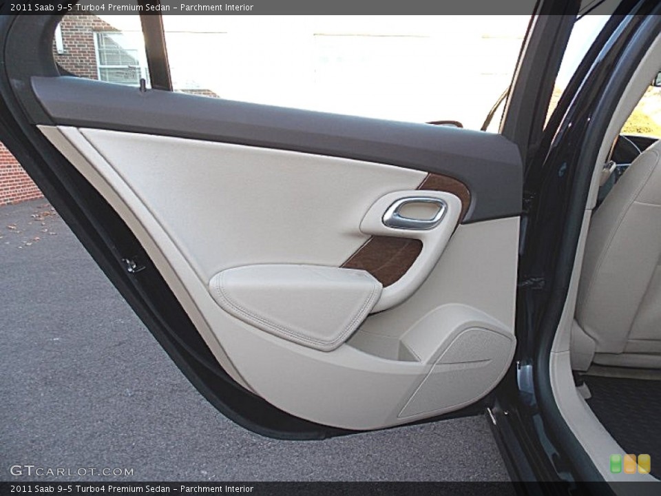 Parchment Interior Door Panel for the 2011 Saab 9-5 Turbo4 Premium Sedan #100229123