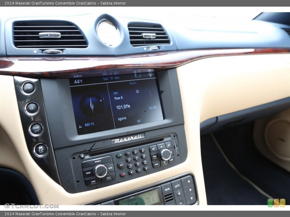 Sabbia Interior Controls for the 2014 Maserati GranTurismo Convertible GranCabrio #100252100