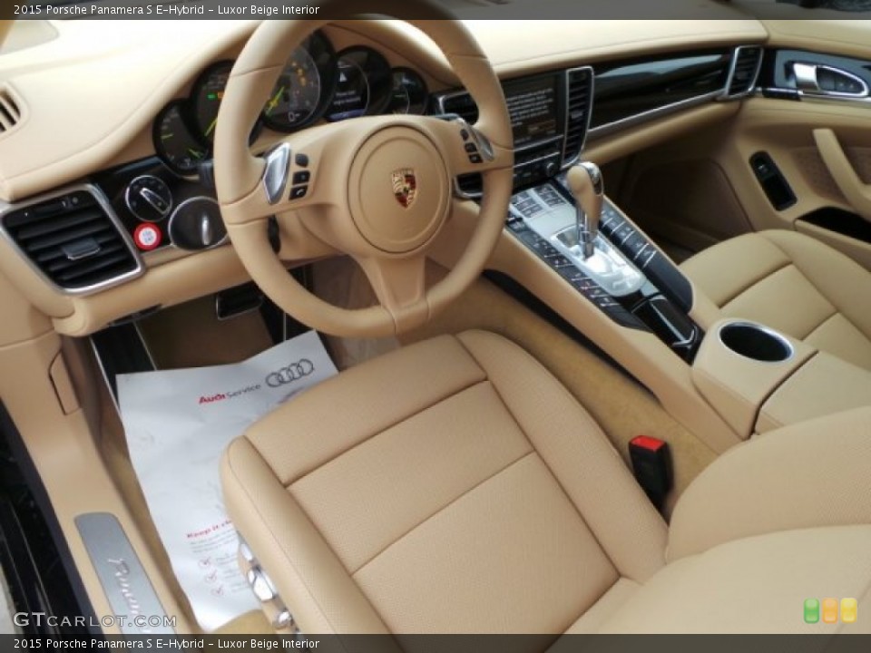 Luxor Beige Interior Prime Interior for the 2015 Porsche Panamera S E-Hybrid #100318005