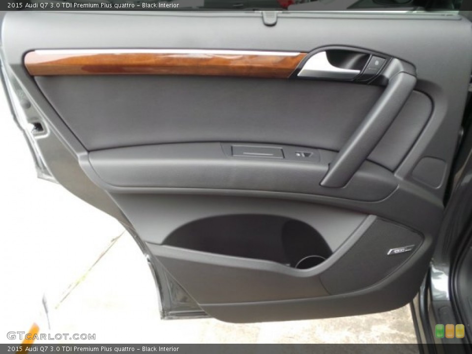 Black Interior Door Panel for the 2015 Audi Q7 3.0 TDI Premium Plus quattro #100334117