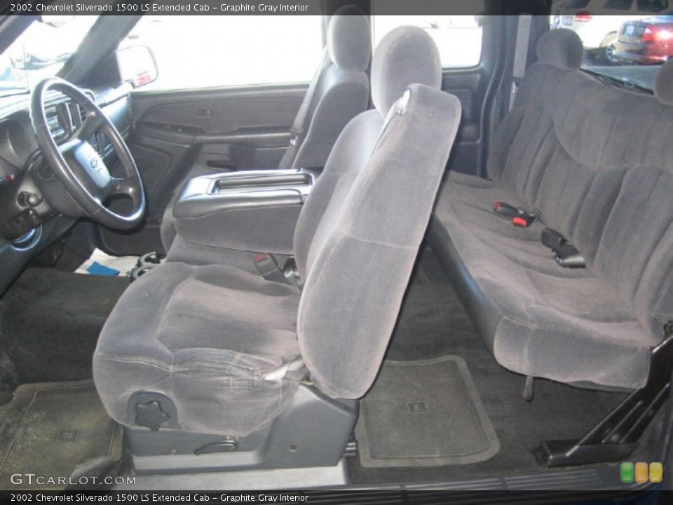 Graphite Gray Interior Photo for the 2002 Chevrolet Silverado 1500 LS Extended Cab #100343363