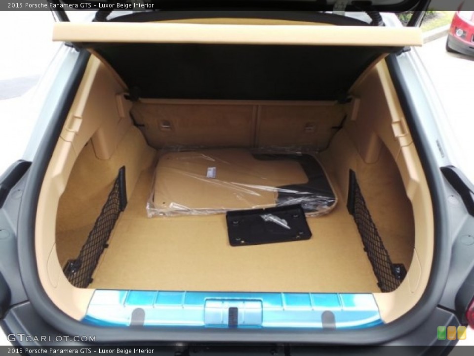 Luxor Beige Interior Trunk for the 2015 Porsche Panamera GTS #100457714