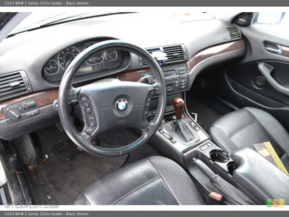 Black Interior Photo for the 2004 BMW 3 Series 330xi Sedan #100490106