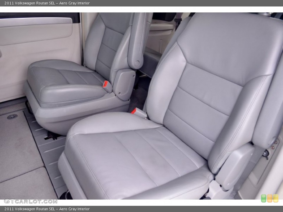 Aero Gray Interior Rear Seat for the 2011 Volkswagen Routan SEL #100574375