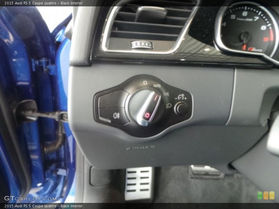 Black Interior Controls for the 2015 Audi RS 5 Coupe quattro #100597982
