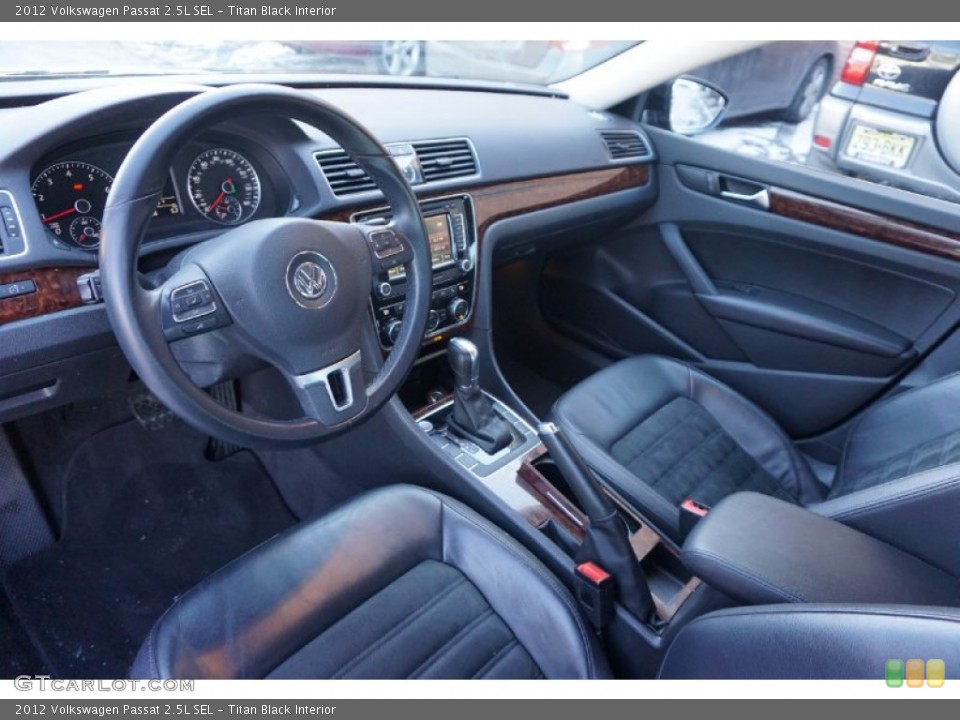 Titan Black Interior Photo for the 2012 Volkswagen Passat 2.5L SEL #100610354