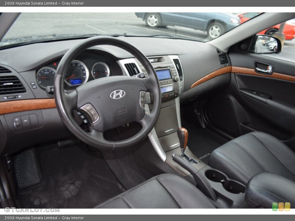 Gray Interior Dashboard for the 2009 Hyundai Sonata Limited #100643954