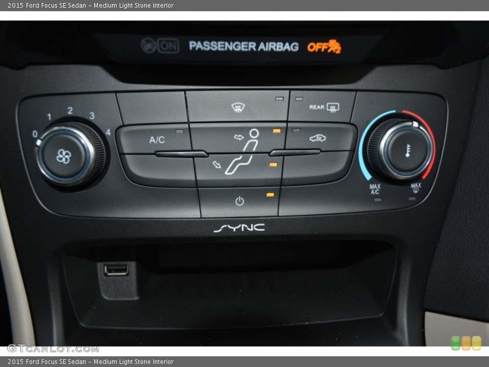 Medium Light Stone Interior Controls for the 2015 Ford Focus SE Sedan #100741223