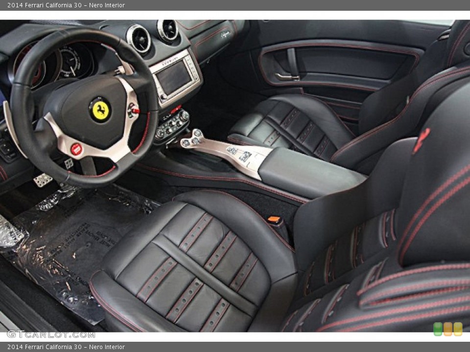 Nero 2014 Ferrari California Interiors