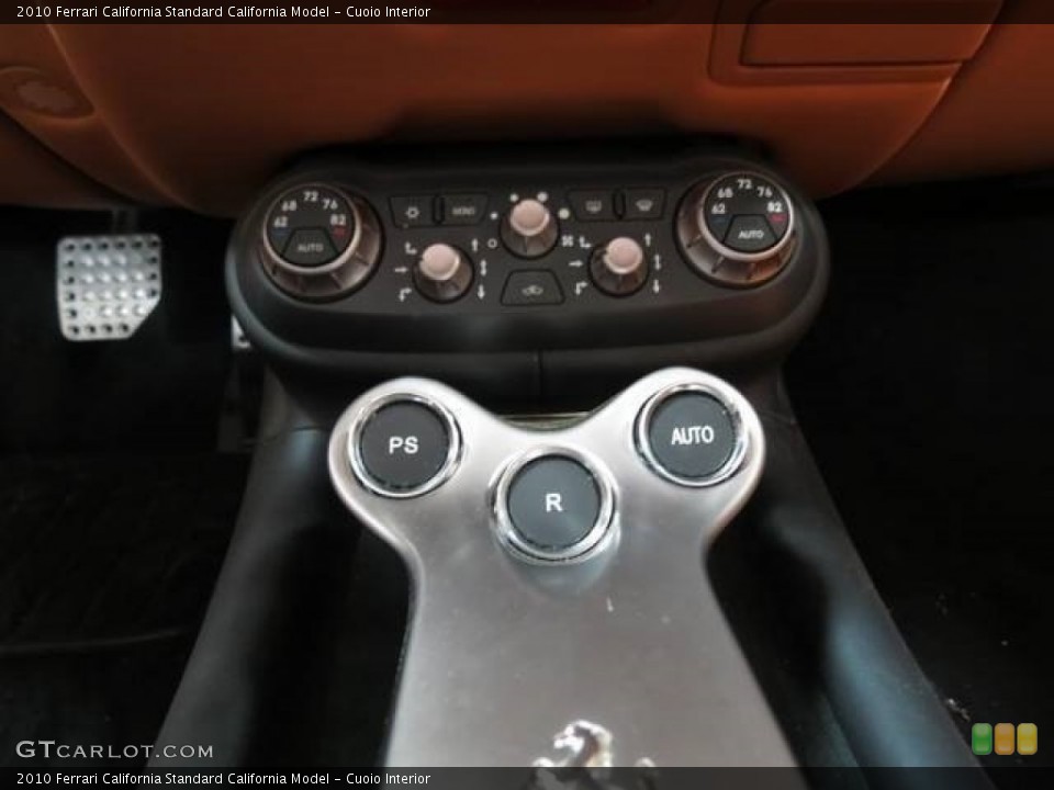 Cuoio Interior Controls for the 2010 Ferrari California  #100873286