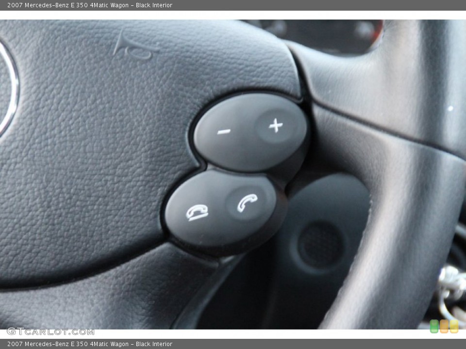 Black Interior Controls for the 2007 Mercedes-Benz E 350 4Matic Wagon #100875331