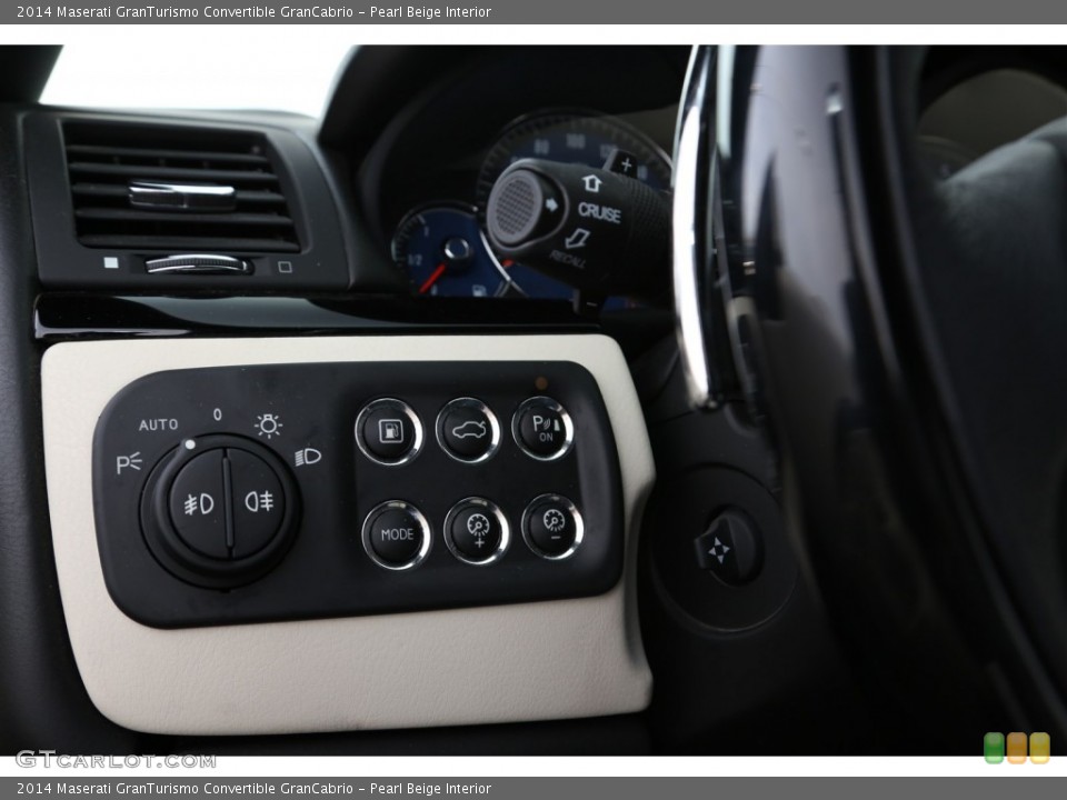Pearl Beige Interior Controls for the 2014 Maserati GranTurismo Convertible GranCabrio #100882976